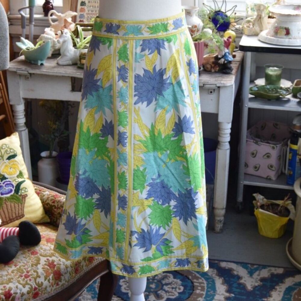 Vintage 1960s Emilio Pucci Fabric Skirt 70s Floral Border Print Italy Waist 32